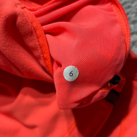 Lululemon Jacket Womens 6 Define Stretch Zip Up Pockets Bright Activewear Casual - Picture 4 of 5
